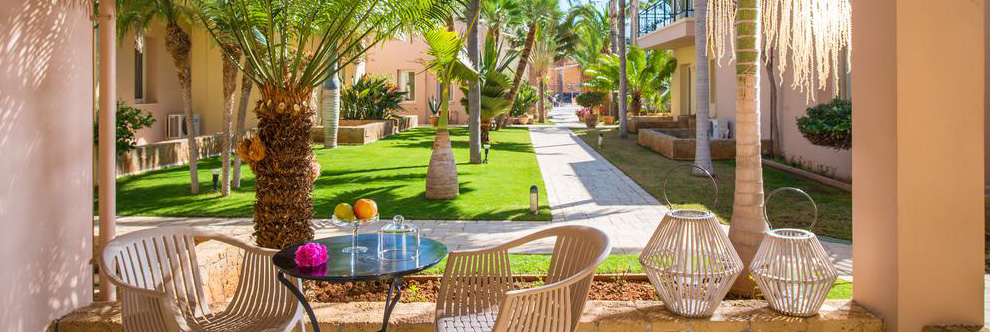 Heraklion Crete Airport Taxi to Danaides Hotel in Malia